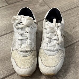 P448 White Lace Women's Sneakers